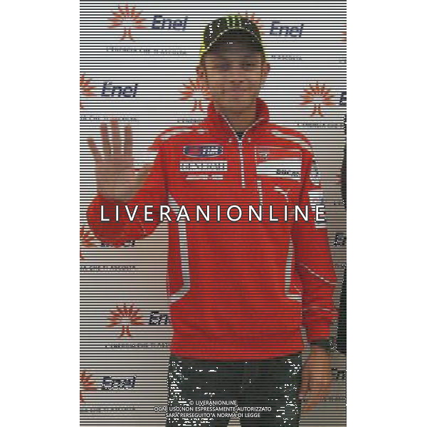 10/5/2011 MILANO VIA BROLETTO 46 ENEL: VALENTINO ROSSI PRESENTA IL NUOVO FLAGSHIP STORE DELL\'ENERGIA NELLA FOTO VALENTINO ROSSI PH.FIOCHI/ALDO LIVERANI SAS