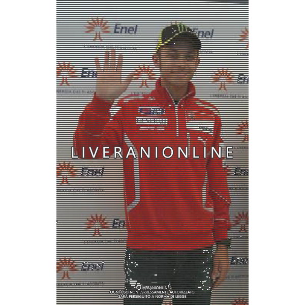 10/5/2011 MILANO VIA BROLETTO 46 ENEL: VALENTINO ROSSI PRESENTA IL NUOVO FLAGSHIP STORE DELL\'ENERGIA NELLA FOTO VALENTINO ROSSI PH.FIOCHI/ALDO LIVERANI SAS