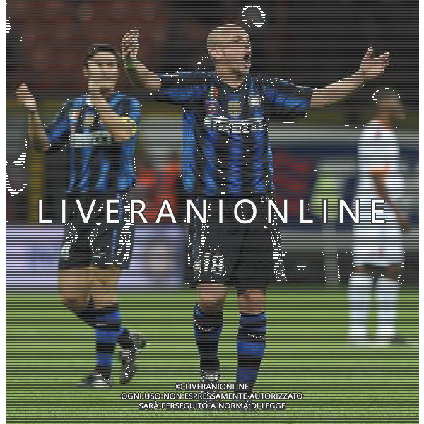 Coppa Italia TIM Cup 2010/2011 Semifinali Ritorno Milano - 11.05.2011 Inter-Roma Nella Foto:cambiasso e javier zanetti esultanza finale /Ph.Vitez-Ag. Aldo Liverani