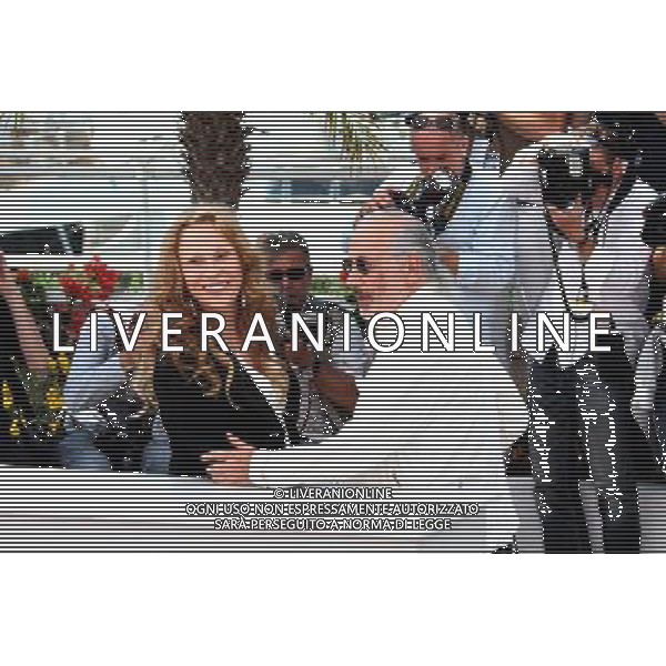 Faye Dunaway and Jerry Schatzberg posing for photographers photo call at the 64th Cannes Film Festival, 64th Cannes Film Festival opens in Cannes, France, May 11, 2011 - 64mo Festival Internazionale del Cinema , Cannes AG. ALDO LIVERANI SAS ITALY ONLY *** Local Caption *** .