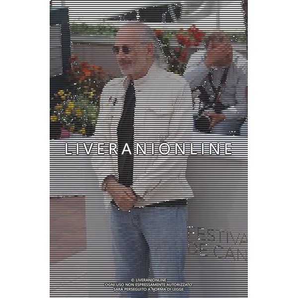Jerry Schatzberg posing for photographers photo call at the 64th Cannes Film Festival, 64th Cannes Film Festival opens in Cannes, France, May 11, 2011 - 64mo Festival Internazionale del Cinema , Cannes AG. ALDO LIVERANI SAS ITALY ONLY *** Local Caption *** .