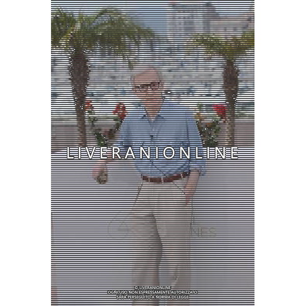 CANNES, May. 11, 2011 US director Woody Allen attends a photocall for his film \'Midnight in Paris\' at the 64th Cannes Film Festival in Cannes, France, on May 11, 2011. The 64th Cannes Film Festival will be held from May 11 to 22. (/Gao Jing) (zcc) 64mo Festival Internazionale del Cinema , Cannes AG. ALDO LIVERANI SAS ITALY ONLY *** Local Caption *** .