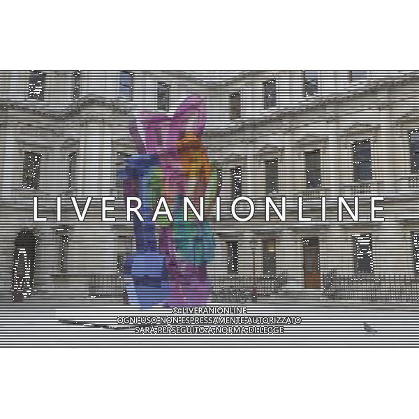 Jeff Koon\'s sculpture \'Colouring Book\' occupies the Royal Academy\'s Annenberg Courtyard in London. The coloufull piece reflects Koons interest in society\'s obsession with infantilism and youth AG. ALDO LIVERANI SAS ITALY ONLY *** Local Caption *** .