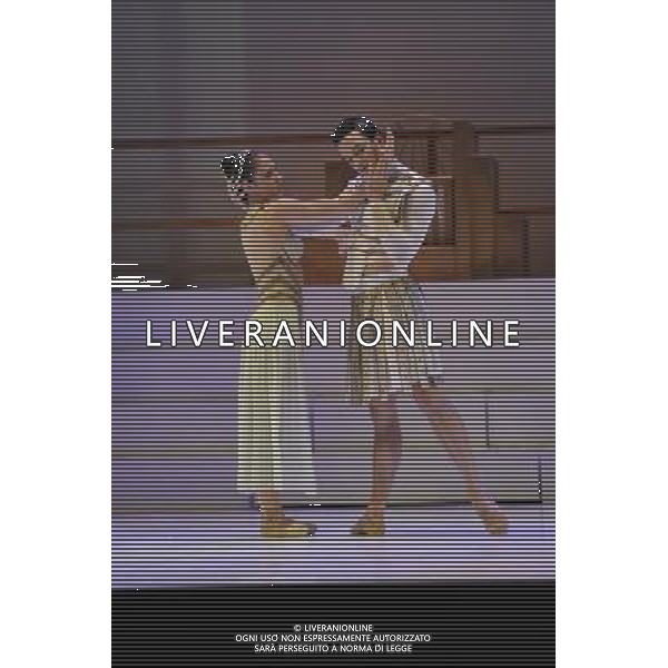 Northern Ballet presents Cleopatra at the Sadler\'s Wells London. On stage Martha Leebolt as Cleopatra and Javier Torres as Julius Caesar Northern Ballet presenta Cleopatra al Sadler\'s Wells di Londra. Sul palco Martha Leebolt come Cleopatra e Javier Torres come Giulio Cesare AG. ALDO LIVERANI SAS ITALY ONLY *** Local Caption *** .