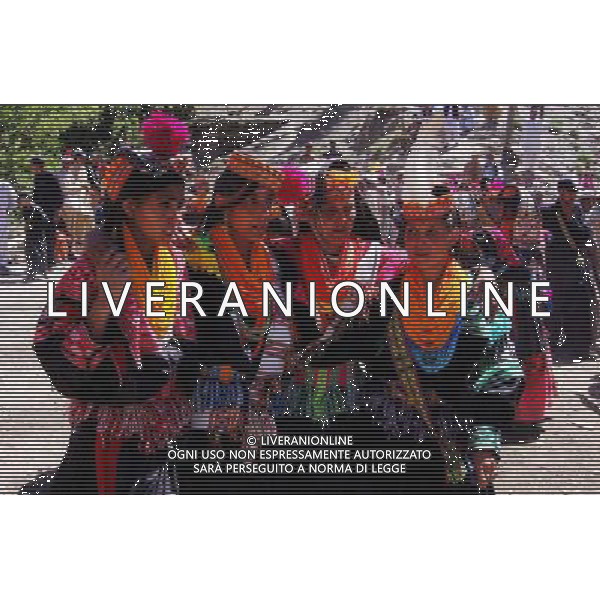 (110516)KALASH, May 16, 2011 Kalash women dance during the annual spring festival celebration in Kalash valley of Pakistan, May 16, 2011. (/Saeed Ahmad) (jl) Annuale festa di Primavera a Kalash AG. ALDO LIVERANI SAS ITALY ONLY *** Local Caption *** .