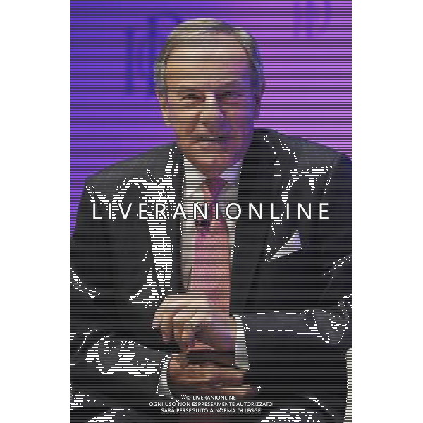Lord MacLaurin, Former CEO of Tesco and Chairman of Vodafone speaking at the IOD Annual Convention 2011 at the O2 in London today ©photoshot/Agenzia Aldo Liverani Sas - ITALY ONLY - Convention annuale dell\'IOD (Institute of Directors) 2011 al O2 di Londra 11/05/2011