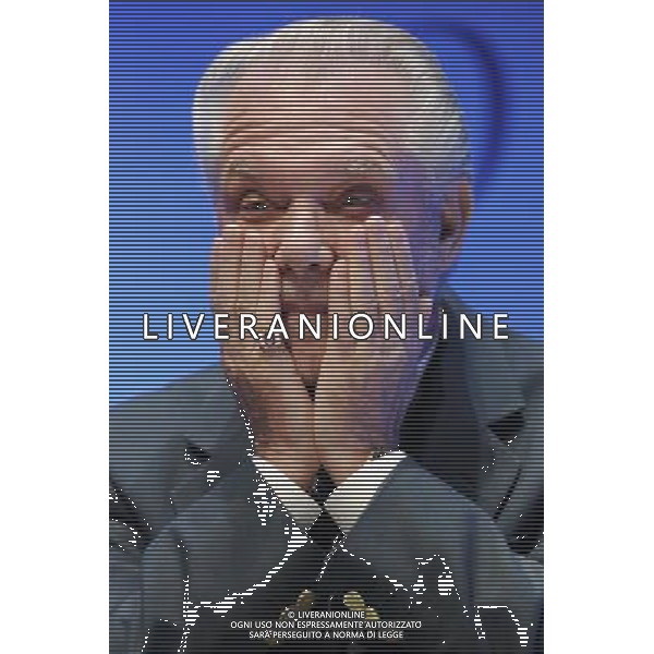 David Gold, Chairman of Gold Group International and West Ham United FC speaking at the IOD Annual Convention 2011 at the O2 in London today ©photoshot/Agenzia Aldo Liverani Sas - ITALY ONLY - Convention annuale dell\'IOD (Institute of Directors) 2011 al O2 di Londra 11/05/2011