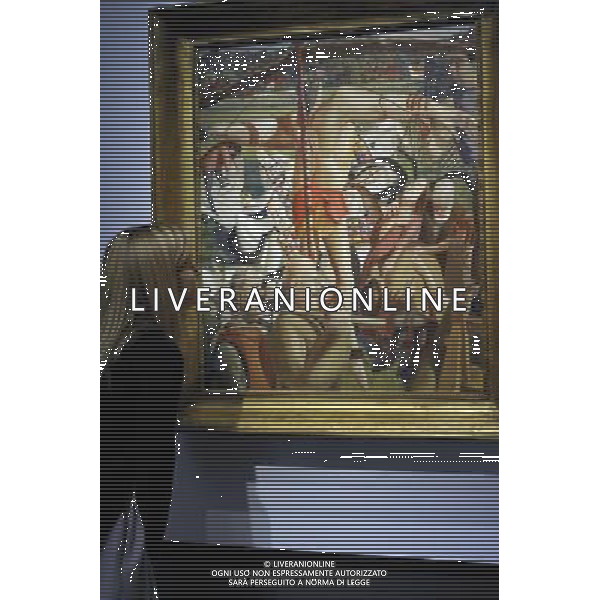 Christies unveil a £14million sale of 20th Century British and Irish Artwhich includes work by L.S. Lowry, Samuel John Peploe and the first painting by Winston Churchill to to painted by him after the end of World War II. Picture shows: The Crucifixion (1934) by Sir Stanley Spencer R.A esimated at £1m- £1.5m. ©PHOTOSHOT/Agenzia Aldo Liverani Sas - ITALY ONLY - Londra: La casa d\'aste Christies mostra i dipinti che saranno all\'asta tra cui il primo dipinto di Winston Churchill e quelli che dipinse dopo la fine della seconda guerra mondiale.