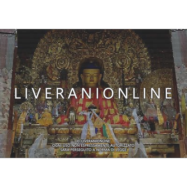 (110526) -- SAGYA, May 26, 2011 () -- Photo taken on May 19, 2011 shows the interior view of the main temple hall in Sagya Monastery in Sagya County, southwest China\'s Tibet Autonomous Region. Sagya Monastery, a monastery of Sagayapa sect of Tibetan Buddhism, is known for housing numerous classical books on Buddhism and precious paintings. It was built in 1073 on the gray clay hill on the northern bank of the Chun Qu River in Sagya County, 149 kilometers from Xigaze Prefecture, and designed in a combined architectural style of China\'s Tibetan, Mogolian and Han ethnic groups. The monastery has been repaired and renovated from June 2002 to August 2009, sponsored by the governmental fund of more than 90 million yuan (13.85 million USD). (/Purbu Zhaxi) (zn) Il Tempio Tibetano Buddista di Sagya nella regione autonoma del Tibet AG. ALDO LIVERANI SAS ITYALY ONLY *** Local Caption *** .