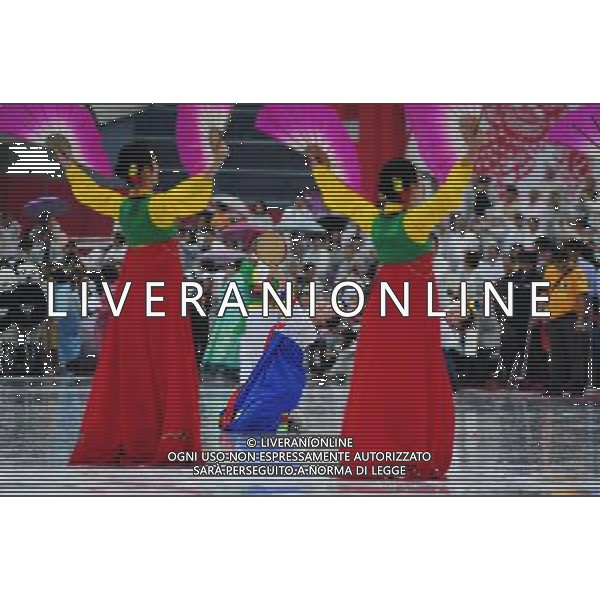 (110529) -- CHENGDU, May 29, 2011 -- Performers of the Democratic People\'s Republic of Korea (DPRK) perform traditiaonal dance during the opening ceremony of the 3rd Chengdu Intangible Cultural Heritage Festival in Chengdu, capital of southwest China\'s Sichuan Province, May 29, 2011. Jiang Hongjing) (zn) cerimonia di apertura del 3 Á Chengdu patrimonio culturale immateriale Festival di Chengdu, capitale del sud-ovest della Cina AG. ALDO LIVERANI SAS ITALY ONLY *** Local Caption *** .