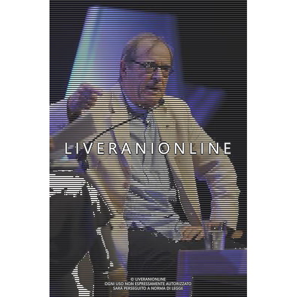 Paul Theroux performs live at the Hay Festival Hay On Wye Wales - Image Copyright Ben Pruchnie Photographer B3968 AG. ALDO LIVERANI SAS ITALY ONLY *** Local Caption *** .