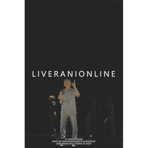 Sum of Parts is a new work from SadlerÕs WellsÕ Creative Learning department, Connect. It brings together the choreographic talents of Sadler\'s Wells\' Associate. Performers range from The Company of Elders to ZooYouth, alongside dancers from local schools, youth clubs and community groups. This diverse company of people, all living or working in London. \'Somma delle parti\'  un nuovo lavoro dal reparto creativo Sadler\'s Wells \'Learning, Connect. Esso riunisce i talenti coreografici di Associate Sadler\'s Wells \'. Performers vanno dalla Societˆ degli Anziani a ZooYouth, accanto a ballerini provenienti da scuole, club giovanili e gruppi della comunitˆ londinese AG. ALDO LIVERANI SAS ITALY ONLY *** Local Caption *** .