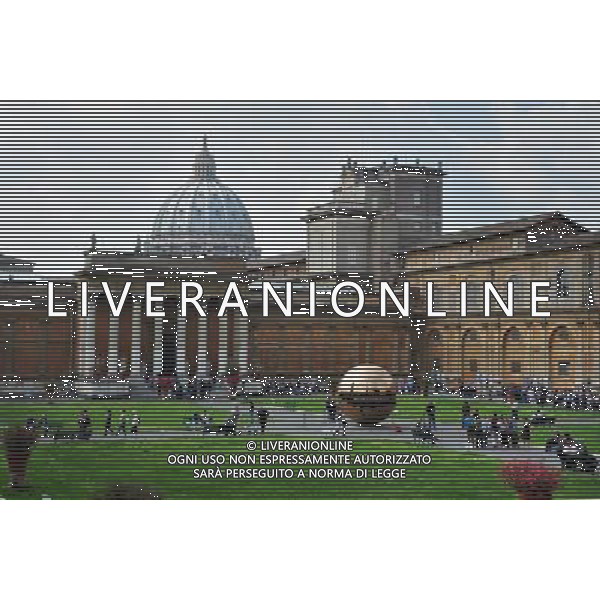 Outside the Vatican Museums. Photo by NEWSCOM OUT AG ALDO LIVERANI S A S