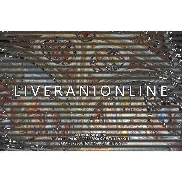Artwork at the Vatican Museums.Raphael paints at the vatican museum. Photo by NEWSCOM OUT AG ALDO LIVERANI S A S