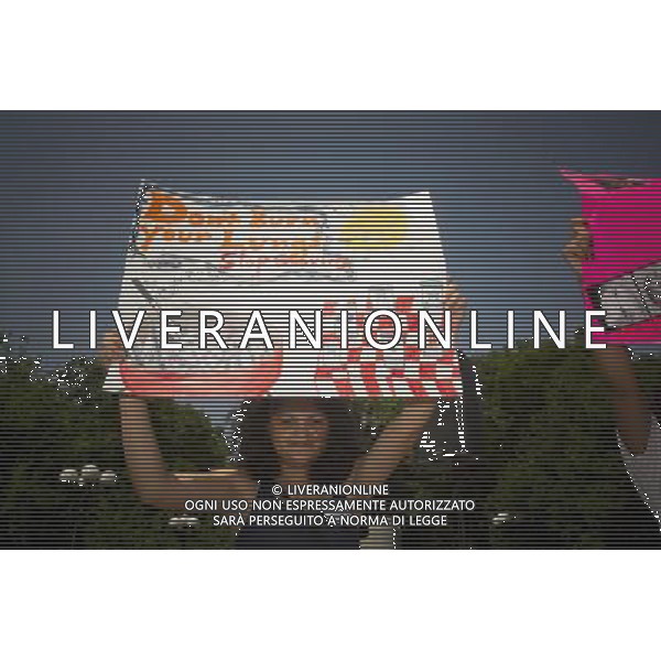 New York City youth and supporters and supporters, some wearing blindfolds protest against tobacco advertising in Union Square in New York on May 31, 2011. The teens chanting \'We\'ve seen enough\' protested in-store tobacco advertising. Research suggests exposure to in-store tobacco promotion is a primary cause of youth smoking. Ninety precent of adult smokers start before age 18. ©photoshot/Agenzia Aldo Liverani Sas - ITALY ONLY - Gli abitanti e Turisti a New York affollano la citta\' nell\'inizio non ufficiale dell\'estate