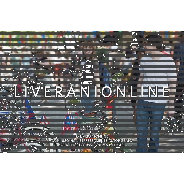 Bicyclists gather in Williamsburg in Brooklyn in New York on Saturday, May 28, 2011 for the Seventh Annual Bicycle Fetish Day. Bike enthusiasts showed off their customized, expensive or old school bicycles to other bike lovers while they competed for prizes and purchased goods from vendors catering to them. ©photoshot/Agenzia Aldo Liverani Sas - ITALY ONLY - Gli abitanti e Turisti a New York affollano la citta\' nell\'inizio non ufficiale dell\'estate