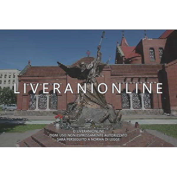 MINSK 03.06.2011 STOLICA BIALORUS --- CAPITOL CITY OF BELARUS KOSCIOL SW. SZYMONA I SW HELENY --- CHURCH OF SAINTS SIMON AND HELENA FOT. PIOTR KUCZA/NEWSPIX.PL --- Newspix.pl *** Local Caption *** www.newspix.pl mail us: info@newspix.pl call us: 0048 022 23 22 222 --- Polish Picture Agency by Ringier Axel Springer Poland