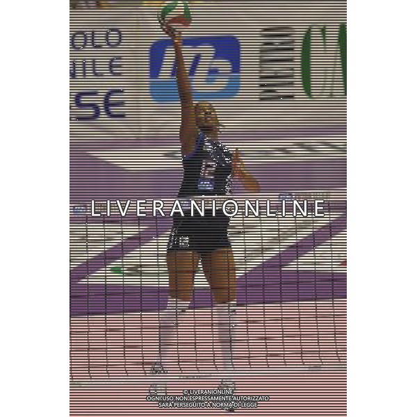 Campionato Findomestic Volley Cup Pallavolo Femminile Gara 5 Finale Scudetto Milano 6-06-2011 MC Carnaghi Villa Cortese - Norda Foppapedretti Bergamo nella foto: Taismary Aguero (Villa Cortese) foto Roberto Garavaglia - ag. Aldo Liverani sas