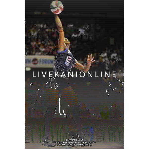 Campionato Findomestic Volley Cup Pallavolo Femminile Gara 5 Finale Scudetto Milano 6-06-2011 MC Carnaghi Villa Cortese - Norda Foppapedretti Bergamo nella foto: Taismary Aguero (Villa Cortese) foto Roberto Garavaglia - ag. Aldo Liverani sas