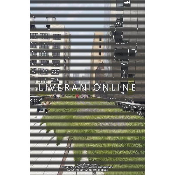 Views of the second section of The Highline that recently opened on June 10, 2011 in New York. NY. /PHOTOSHOT/AG ALDO LIVERANI SAS - ITALY ONLY - *** Local Caption *** .