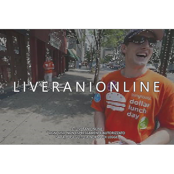 Workers for Living Social promote the coupon website\'s \'dollar lunch day\' on Wednesday, June 8, 2011 in Midtown Manhattan in New York. The couponer is offering short time frame deals for only one dollar in an effort to differentiate itself from competitors such as Groupon. With more and more coupon websites appearing, analysts feel that there will soon be a shakeout with only the major players surviving. The growth is similar to the dot-com boom years in the niche market of coupon sales. (å© Richard B. Levine) /PHOTOSHOT/AG ALDO LIVERANI SAS - ITALY ONLY - *** Local Caption *** .
