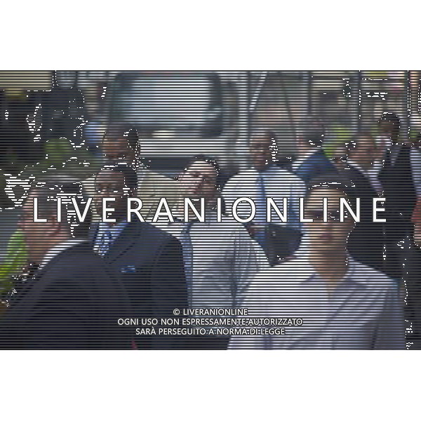 Job seekers line up for a job fair on the third day of a heat wave in midtown in New York on Thursday, June 9, 2011. The US Labor Department reports that weekly unemployment benefit applications have risen to 427,000 last week, seasonally adjusted. ( å© Frances M. Roberts) /PHOTOSHOT/AG ALDO LIVERANI SAS - ITALY ONLY - *** Local Caption *** .