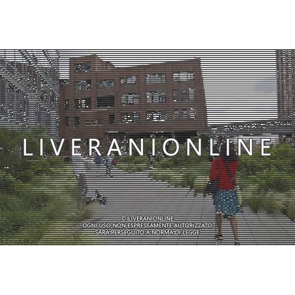 NEW YORK - Phase Two of The High Line opened on June 7, 2011. AG. ALDO LIVERANI SAS - ITALY ONLY *** Local Caption *** .