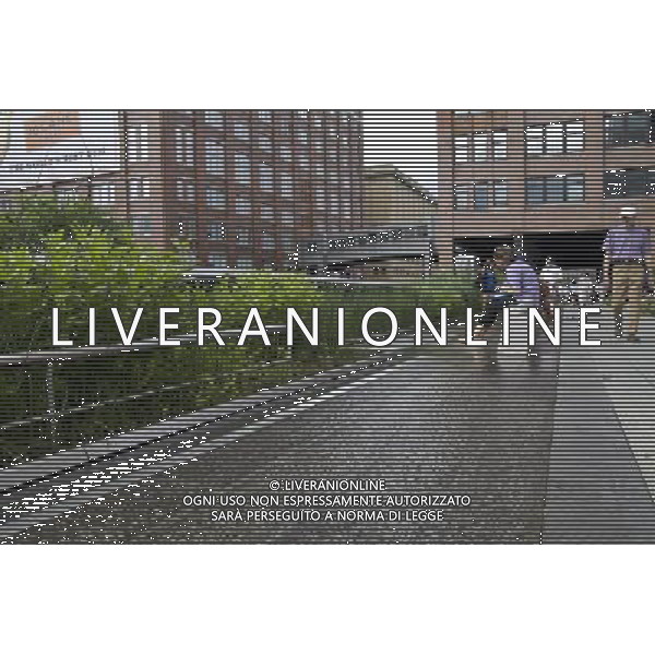 NEW YORK - Phase Two of The High Line opened on June 7, 2011. AG. ALDO LIVERANI SAS - ITALY ONLY *** Local Caption *** .