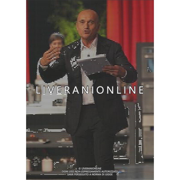 COLOGNO - MONZESE- 16/6/2011 PROGRAMMA TELEVISIVO MEDIASET CANALE 5 \'LA NOTTE DEGLI CHEF\' NELLA FOTO ALFONSO SIGNORINI PH.FIOCHI/ALDO LIVERANI SAS