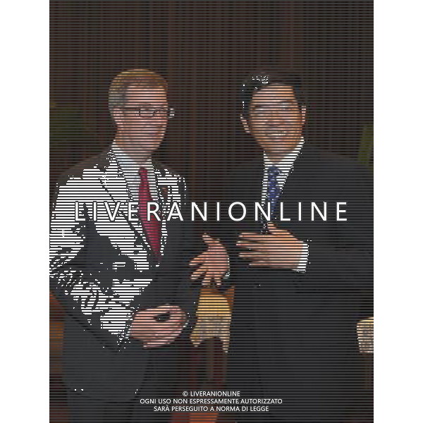 (110616) -- BEIJING, June 16, 2011 () -- Jim Watson (L), mayor of Canada\'s Ottawa, meets with Lu Yong, director of Beijing Tourism Development Committee, upon his arrival in Beijing, capital of China, June 16, 2011. A Canadian delegation headed by Jim Watson arrived in Beijing to attend Beijing International Tourism Expo which will be held from June 17 to 19. (/Zhao Wanwei) (zn) Jim Watson , sindaco di Ottawa in Canada, si incontra con Lu Yong, direttore del Beijing Tourism Development Committee per partecipare al Beijing International Tourism Expo . AG. ALDO LIVERANI SAS - ITALY ONLY *** Local Caption *** .
