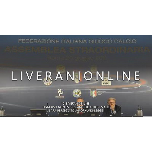 Roma - 20/06/2011 - Hotel Hilton Airport - Assemblea Straordinaria Lega Calcio - nella foto: Giancarlo Abete e Antonello Valentini Œ© Fabrizio Corradetti - Ag. Aldo Liverani sas