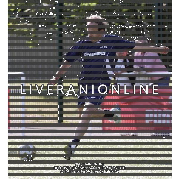 ©PHOTOPQR/L\'ALSACE/Jean-Marc Loos ; STRASBOURG LE 04/09/2010 - L\'ACTUEL PRESIDENT DE LA FIFA MICHEL PLATINI A DISPUTE A STRASBOURG LE 4 SEPTEMBRE 2010 UN MATCH AMICAL DE FOOTBALL AUX COTES DE SES COEQUIPIERS DU BATAILLON DE JOINVILLE DE LA PROMOTION 1975 DANS LE CADRE DE L\'ANIVERSAIRE DU BATAILLON AG ALDO LIVERANI S A S ONLY ITALY