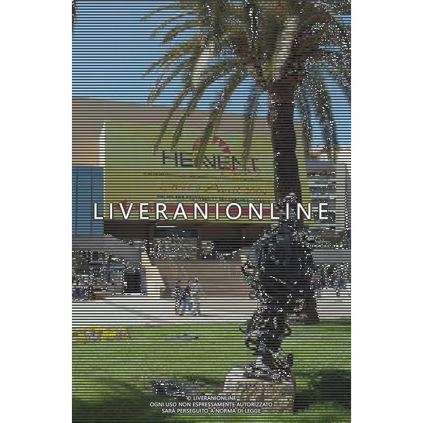 Cannes (FRA)2004 nella foto il palazzo del cinema ph marco luzzani/ag aldo liverani s.a.s.
