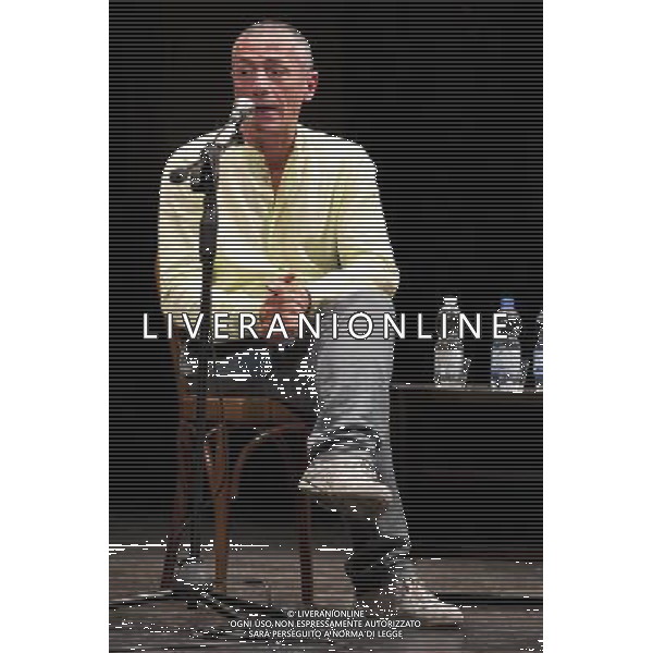 ALESSANDRO GASSMAN AL TEATRO GOLDONI DI VENEZIA PRESENTA LA STAGIONE DI PROSA 2011/2012 DEL TEATRO STABILE DEL VENETO NELLA FOTO: EDOARDO ERBA @ CRISTINA CHECCHETTO - AG. ALDO LIVERANI