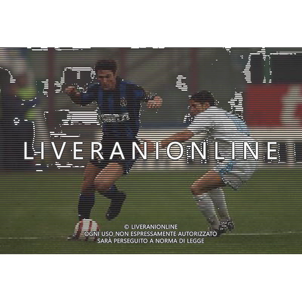 Inter-Olympique marsiglia Coppa Uefa 14/04/2004 nella foto javier zanetti e meriem agenzia aldo liverani