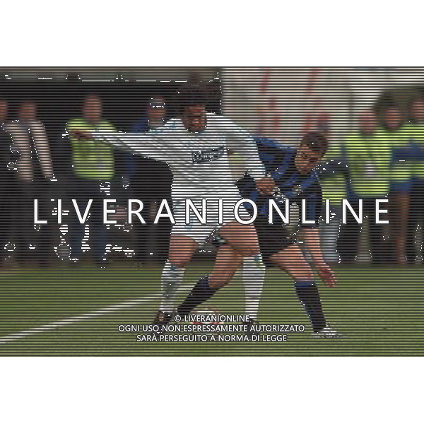 Inter-Olympique marsiglia Coppa Uefa 14/04/2004 nella foto mido meiter e cannavaro fabio agenzia aldo liverani