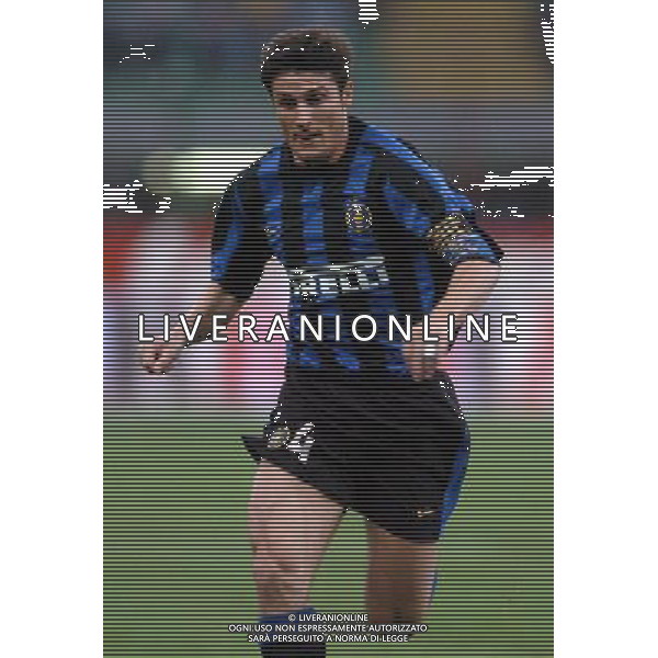 Inter-Olympique marsiglia Champions League 14/04/2004 nella foto 400a partita di javier zanetti agenzia aldo liverani