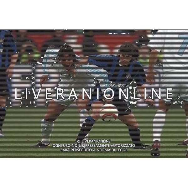 Inter-Olympique marsiglia Champions League 14/04/2004 nella foto matias almeyda e mido agenzia aldo liverani