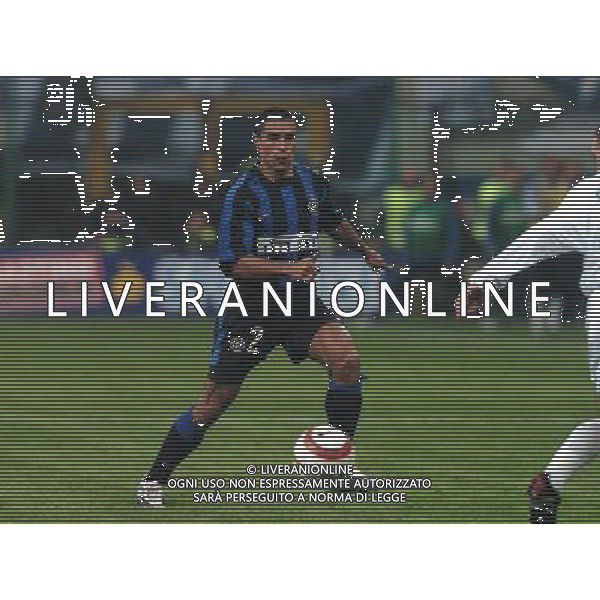 MILANO 14/04/04 QUARTI DI FINALE DI COPPA UEFA 2003/04 INTER-MARSIGLIA NELLA FOTO CORDOBA IVAN PH GIGI ARCAINI/AG.ALDO LIVERANI