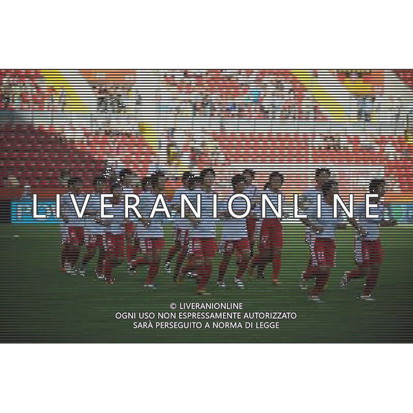 (110629) -- DRESDEN, June 29, 2011 () -- Players of the Democratic People\'s Republic of Korea (DPRK) warm up before their Group C first round match against the United States at the 2011 FIFA Women\'s World Cup at the Rudolf-Harbig-Stadion in Dresden, Germany, June 28, 2011. (/Li Jundong)