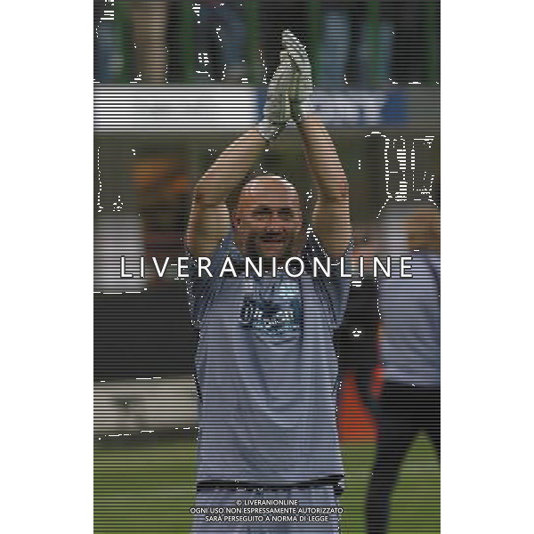 milano 14/04/2004 inter-marsiglia 0:1 quarti di finale di coppa UEFA 2003/04 nella foto barthez esulta ph marco luzzani/ag aldo liverani s.a.s.