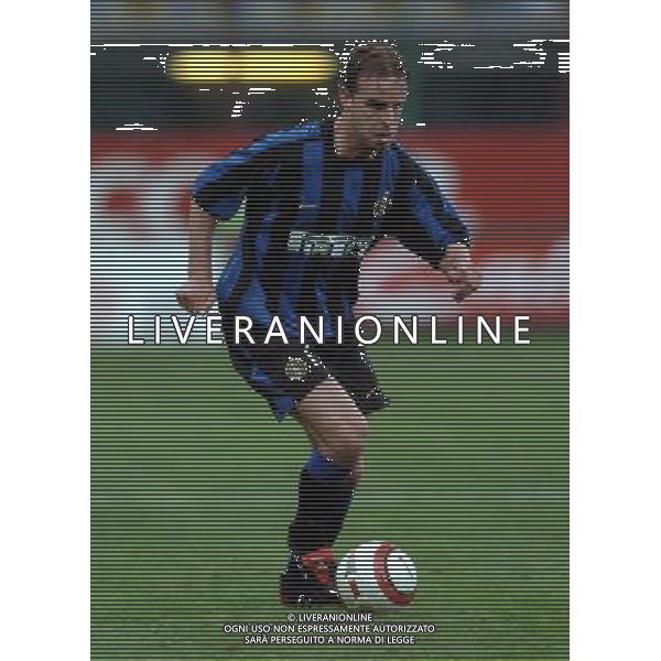 milano 14/04/2004 inter-marsiglia 0:1 quarti di finale di coppa UEFA 2003/04 nella foto van der meyde andy ph marco luzzani/ag aldo liverani s.a.s.