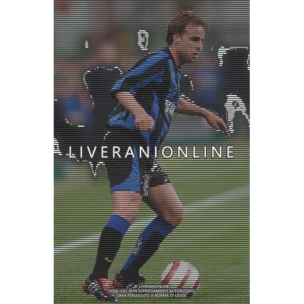 milano 14/04/2004 inter-marsiglia 0:1 quarti di finale di coppa UEFA 2003/04 nella foto van der meyde andy ph marco luzzani/ag aldo liverani s.a.s.