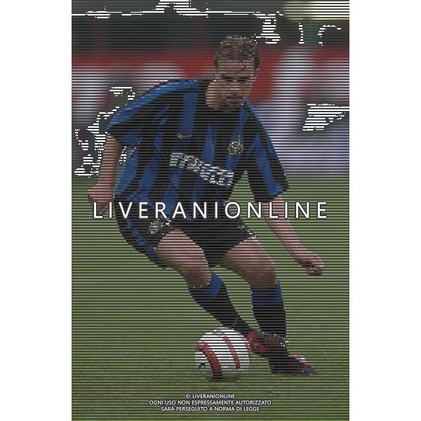 milano 14/04/2004 inter-marsiglia 0:1 quarti di finale di coppa UEFA 2003/04 nella foto van der meyde andy ph marco luzzani/ag aldo liverani s.a.s.