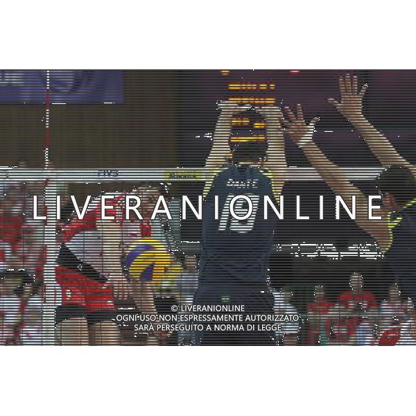 29.06.2011 KATOWICE - SPODEK (KATOWICE, SILESIA, POLAND -SPODEK ARENA), SIATKOWKA MEZCZYZN (VOLLEYBALL MEN\'S), (FIVB MEN\'S VOLLEYBALL), LIGA SWIATOWA 2011 (WORLD LEAGUE 2011) FAZA GRUPOWA (GROUP ROUND) MECZ POLSKA - BRAZYLIA )POLAND - BRASIL) NZ ZBIGNIEW BARTMAN (L) FOTO KATARZYNA PLEWCZYNSKA/CYFRASPORT/NEWSPIX.PL --- Newspix.pl *** Local Caption *** www.newspix.pl mail us: info@newspix.pl call us: 0048 022 23 22 222 --- Polish Picture Agency by Ringier Axel Springer Poland