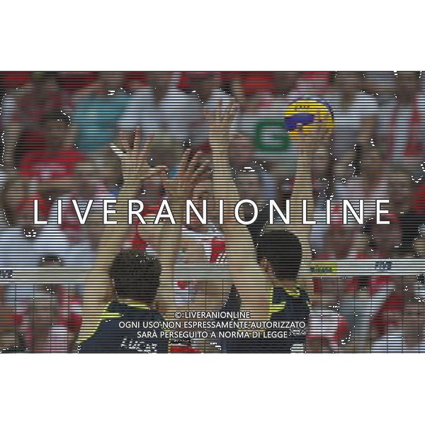 29.06.2011 KATOWICE - SPODEK (KATOWICE, SILESIA, POLAND -SPODEK ARENA), SIATKOWKA MEZCZYZN (VOLLEYBALL MEN\'S), (FIVB MEN\'S VOLLEYBALL), LIGA SWIATOWA 2011 (WORLD LEAGUE 2011) FAZA GRUPOWA (GROUP ROUND) MECZ POLSKA - BRAZYLIA )POLAND - BRASIL) NZ LUCAS SAATKAMP (L) BARTOSZ KUREK (C) THEO LOPES (P) FOTO KATARZYNA PLEWCZYNSKA/CYFRASPORT/NEWSPIX.PL --- Newspix.pl *** Local Caption *** www.newspix.pl mail us: info@newspix.pl call us: 0048 022 23 22 222 --- Polish Picture Agency by Ringier Axel Springer Poland