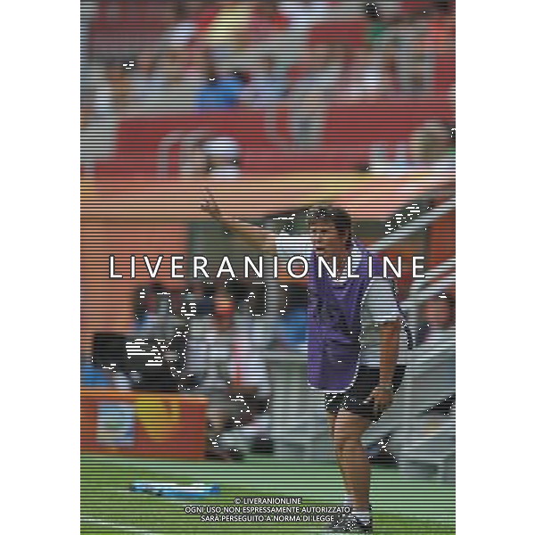 (110629) -- AUGSBURG, June 29, 2011 () -- Eli Landsem, coach of Norway, reacts during the Group D match between Norway and Equatorial Guinea at the FIFA Women\'s World Cup Germany 2011 in Augsburg, Germany, June 29, 2011. (/Xu Liang)