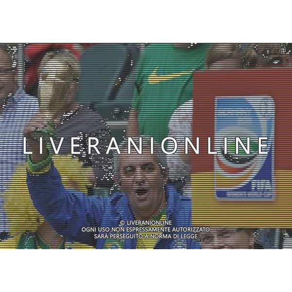 (110630) -- MONCHEGLADBACH, June 30, 2011 () -- A fan of Brazilian team cheers during the first round Group D match between Brazil and Australia at the FIFA Women\'s World Cup Germany 2011 in Monchengladbach, Germany, June 29, 2011. Brazil won with 1-0. (/Wu Wei)