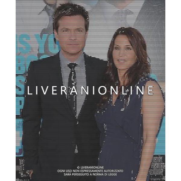 Jason Bateman and wife Amanda Anka \'Horrible Bosses\' World Premiere at the Grauman\'s Chinese Theatre June 30, 2011 - Hollywood, California