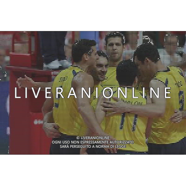 30.06.2011 KATOWICE - SPODEK (KATOWICE, SILESIA, POLAND -SPODEK ARENA), SIATKOWKA MEZCZYZN (VOLLEYBALL MEN\'S), (FIVB MEN\'S VOLLEYBALL), LIGA SWIATOWA 2011 (WORLD LEAGUE 2011) FAZA GRUPOWA (GROUP ROUND) MECZ POLSKA - BRAZYLIA (POLAND - BRASIL) NZ BRAZYLIA RADOSC GIBA (2L) fot. KATARZYNA PLEWCZYNSKA/NEWSPIX.PL --- Newspix.pl *** Local Caption *** www.newspix.pl mail us: info@newspix.pl call us: 0048 022 23 22 222 --- Polish Picture Agency by Ringier Axel Springer Poland
